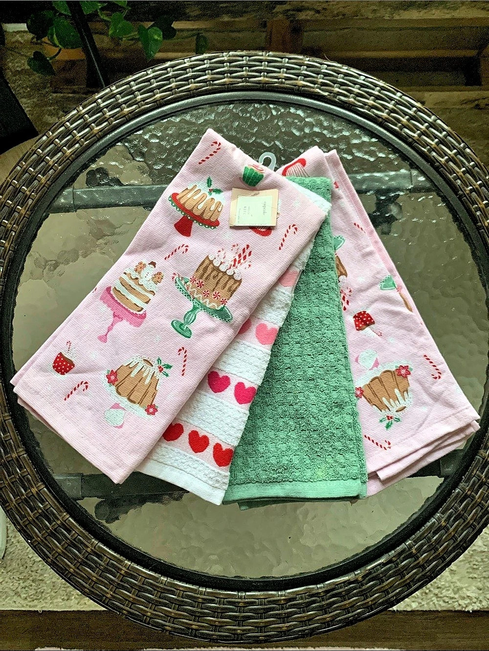 Pink & Green Floral Hand Towels NWT